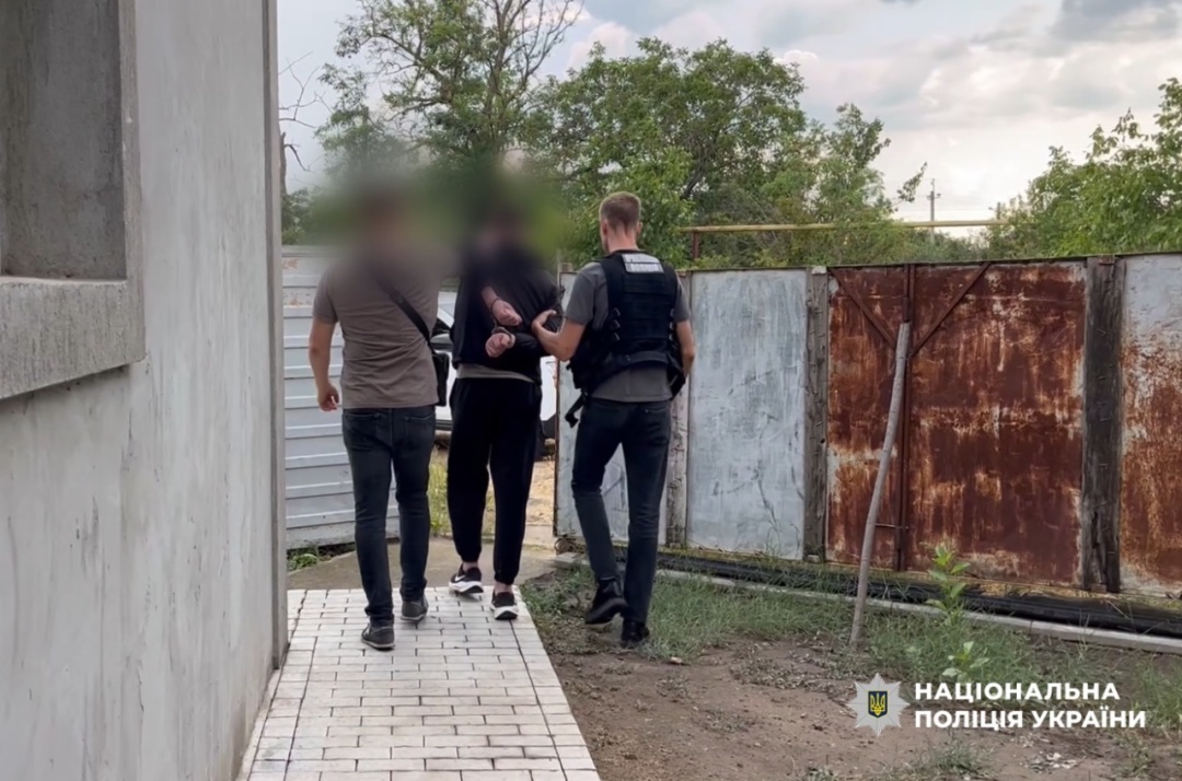 В Одеській області затримали 22-річного молодика під час спроби підпалити ТЦК