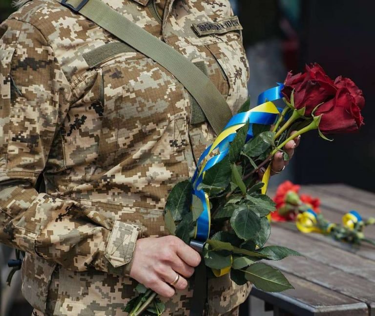 У Кам’янському попрощаються із двома захисниками