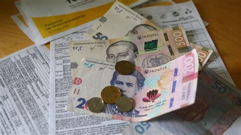 Тарифи на комунальні послуги у серпні: скільки українці заплатять за електрику, газ і воду