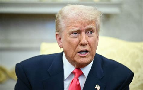 Трамп не исключает введение вторичных санкций против России раньше намеченного срока